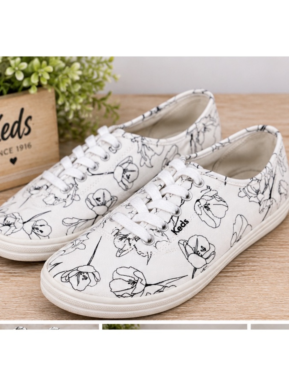 Keds Women's White Floral Canvas Sneakers Size 8